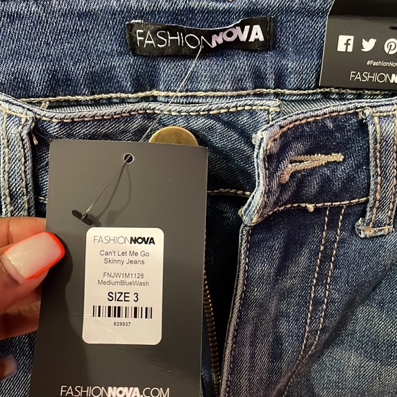 FN “Can’t Let Me Go Skinny Jeans” 💜 - Picture 3 of 4